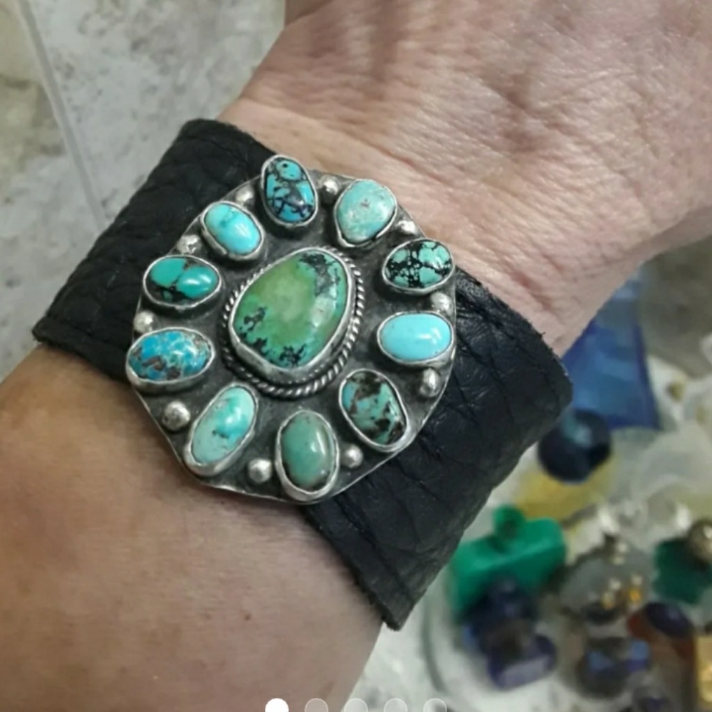 🚫SOLD🚫Sterling Turquoise Cluster bracelet